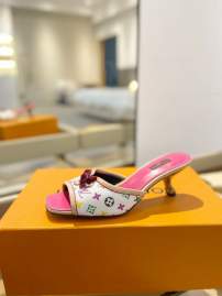 Picture of Louis Vuitton Slippers _SKULVsz34-425cmh0911624